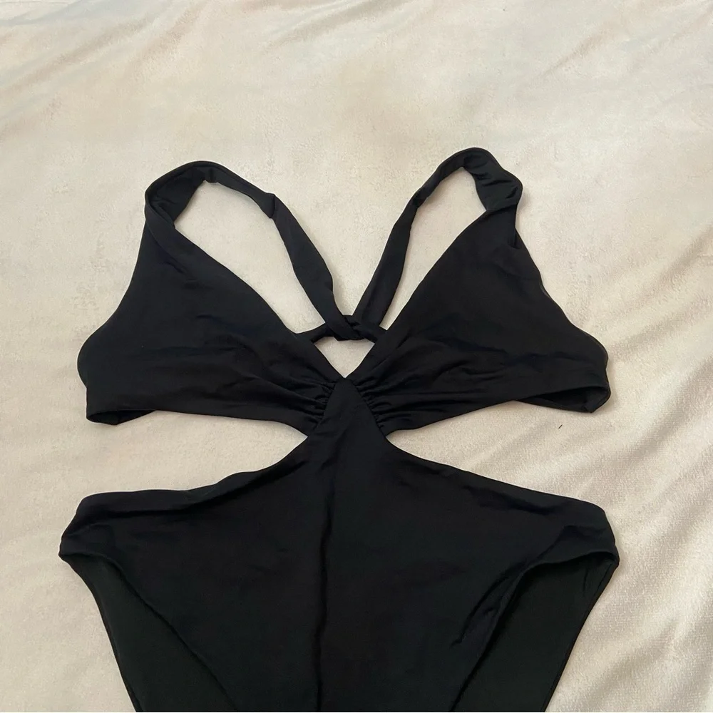 New! Agua Bendita Malibu Fera Black Swimwear Large 1181